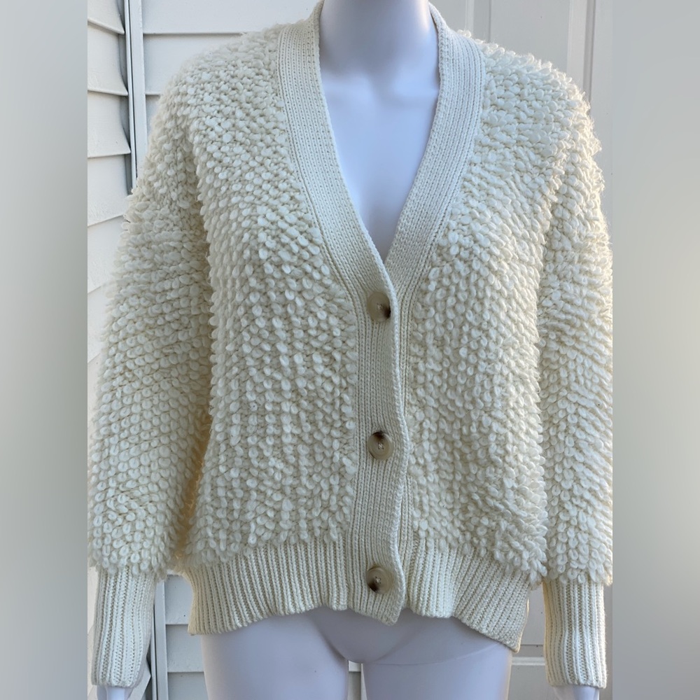 XSmall, A new day white knit cardigan